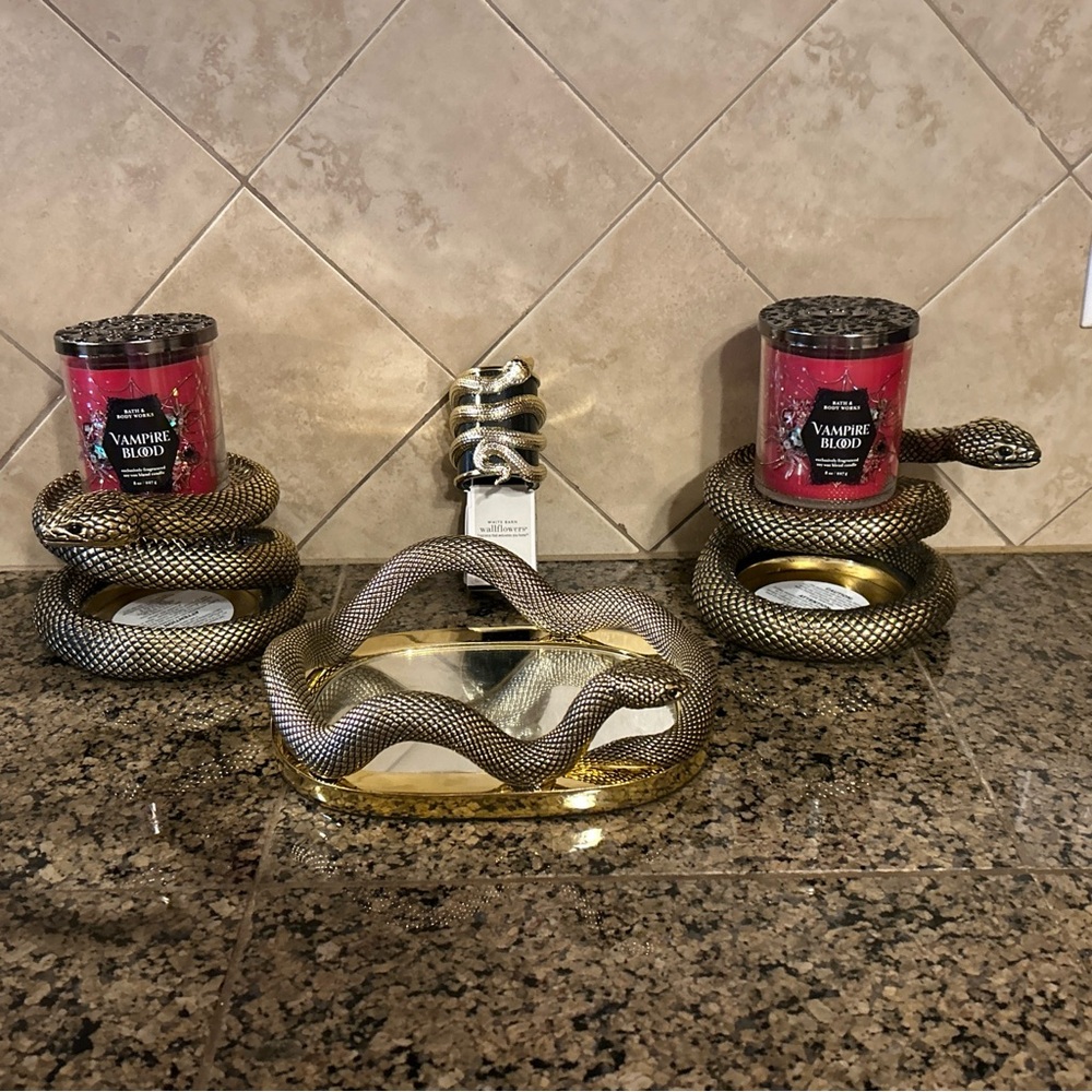 New 2024 Bath & Body Works Halloween Collection! Coiled Snake Lot!!!! Hot!